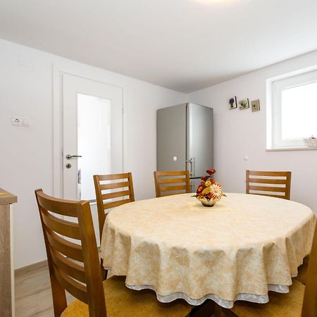 Apartment Near The Sea Judita マリンスカ 部屋 写真