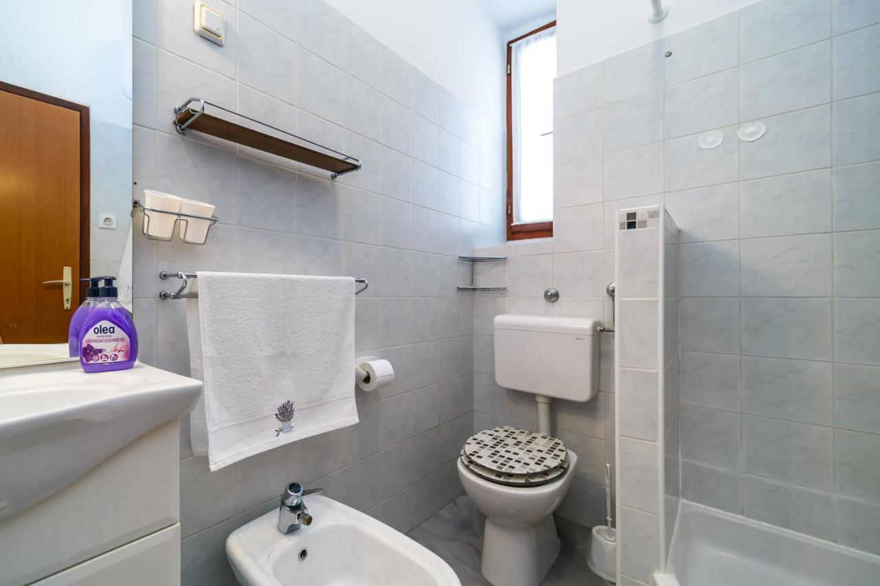 Apartment Near The Sea Judita マリンスカ エクステリア 写真