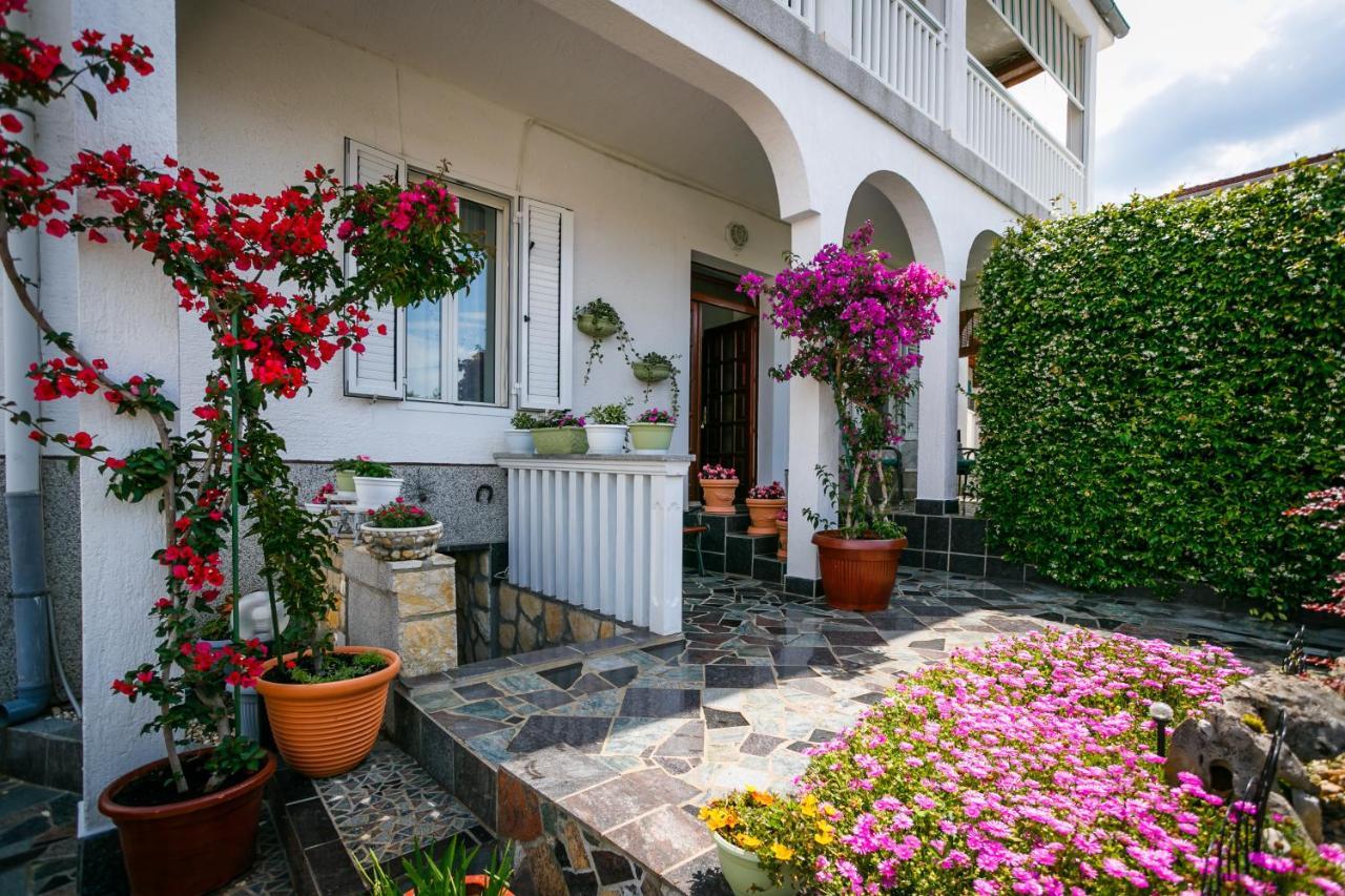 Apartment Near The Sea Judita マリンスカ エクステリア 写真