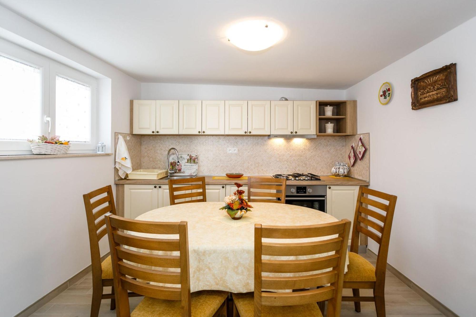 Apartment Near The Sea Judita マリンスカ 部屋 写真