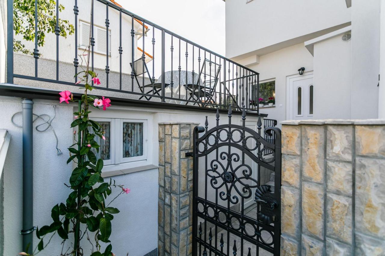Apartment Near The Sea Judita マリンスカ エクステリア 写真
